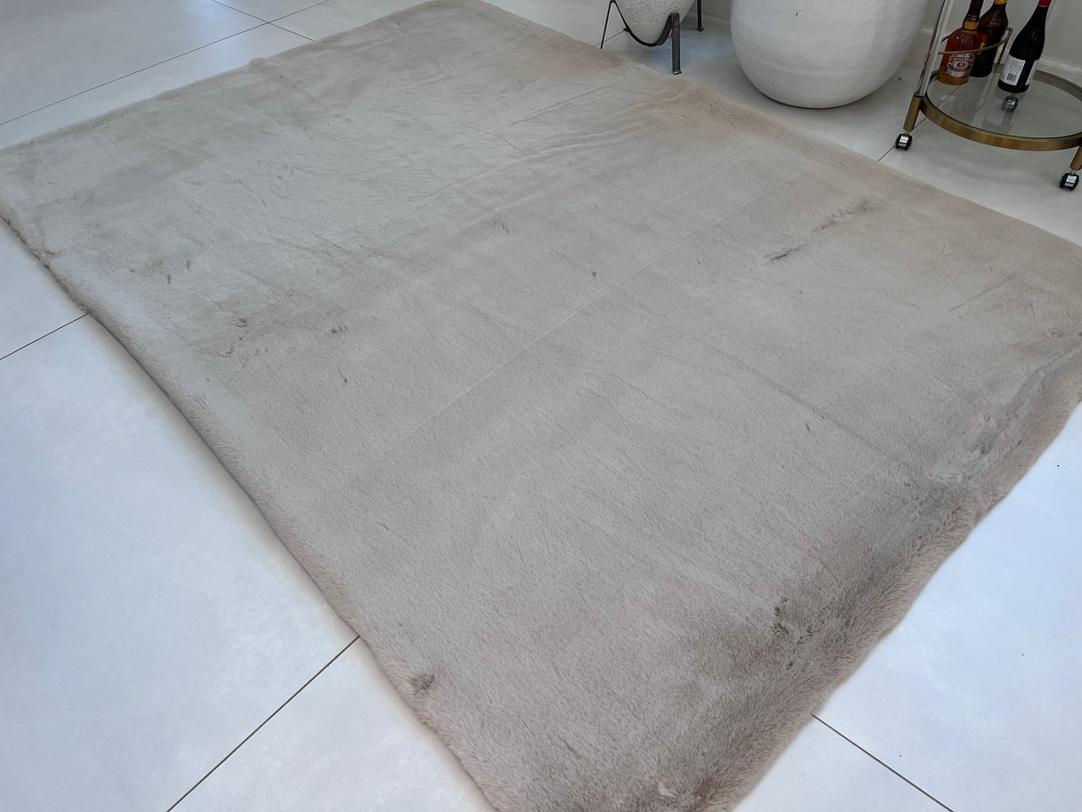 Bella Rug Collection Polyester Fabric - Soft Luxurious Modern Rug, Sandy Beige, Slate Silver, Raven Charcoal, 6' 5" x 9' 2", 2' x 6' (1 Piece)
