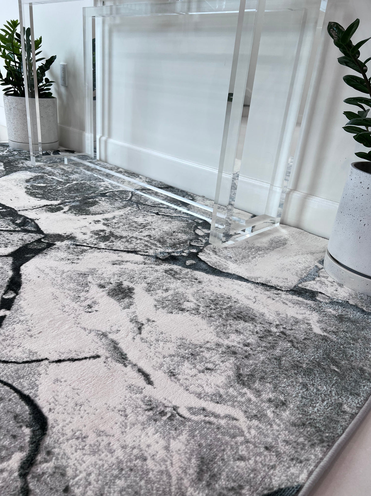 Tess 911 Gray Polyester Area Rug - Gray, TES911 Gray (5' 3" X 7' 4")
