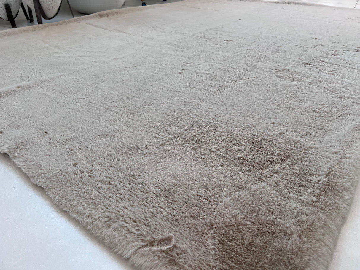 Bella Rug Collection Polyester Fabric - Soft Luxurious Modern Rug, Sandy Beige, Slate Silver, Raven Charcoal, 6' 5" x 9' 2", 2' x 6' (1 Piece)