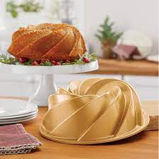 Nordic Ware 6 Cup Heritage Bundt Cake Pan
