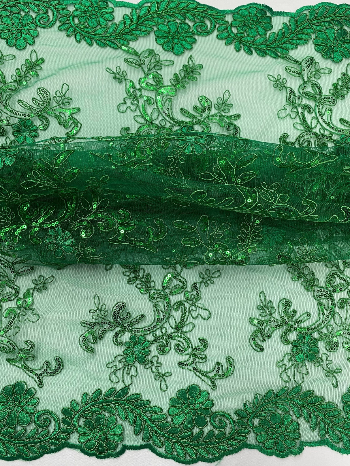 Elena'S Lace Kelly Green Polyester Lace Fabric - Kelly Green Corded Mesh Embroidered With Sequins, Double Scalloped Edge, 54" Width (1 Yard)