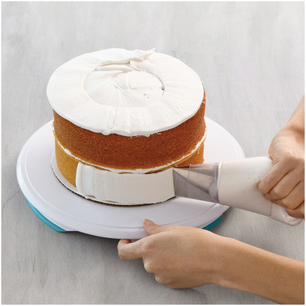 Wilton 16-Inch Disposable Cake Decorating Bags, 50-Count