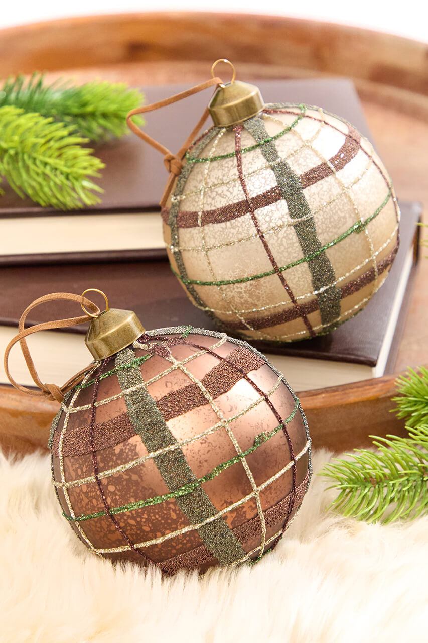 4" Glass Matte Plaid Ball