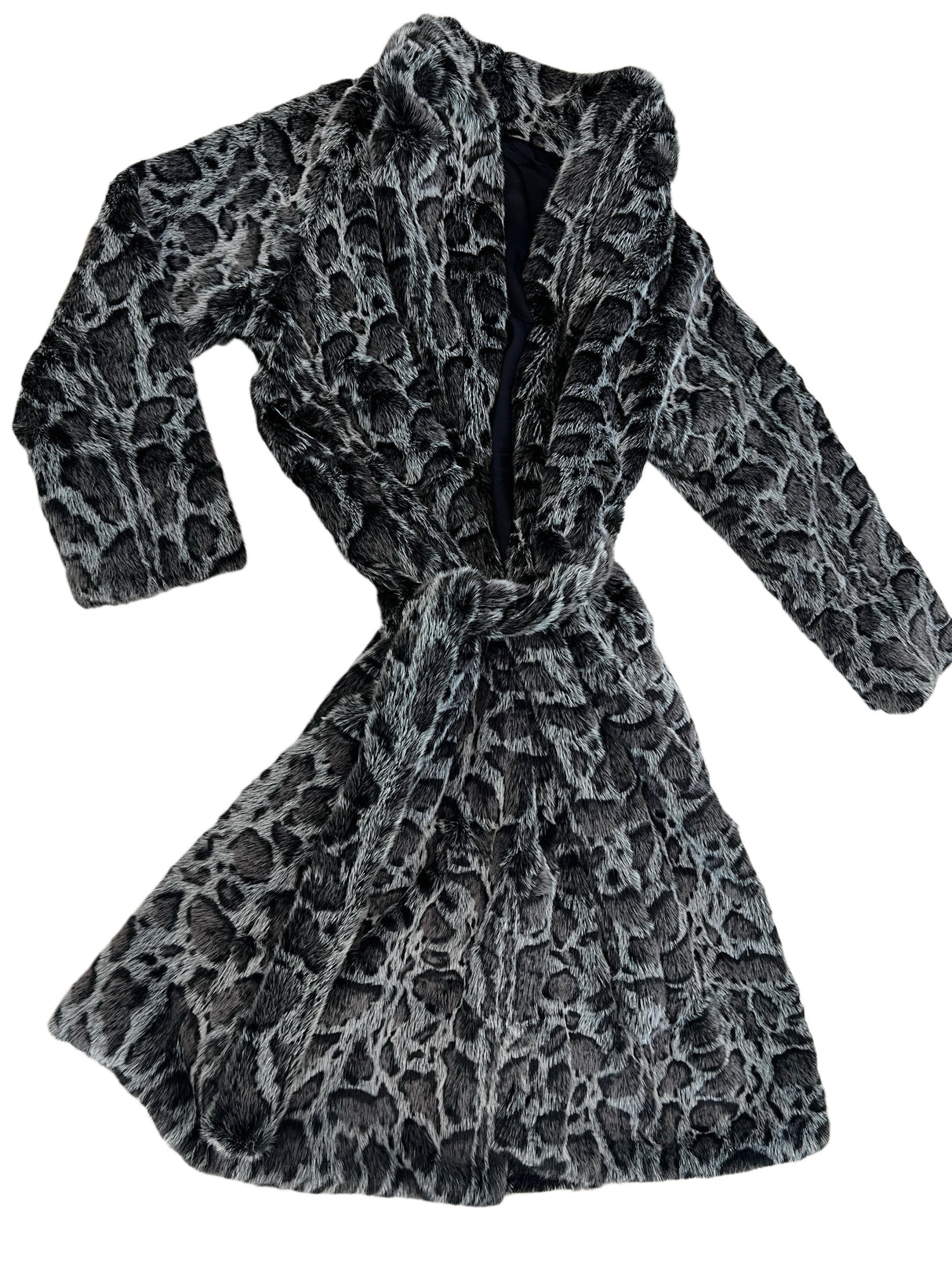 Minko 12 Faux Mink Fabric - Black Leopard, S/M, L/XL (1 Unit)