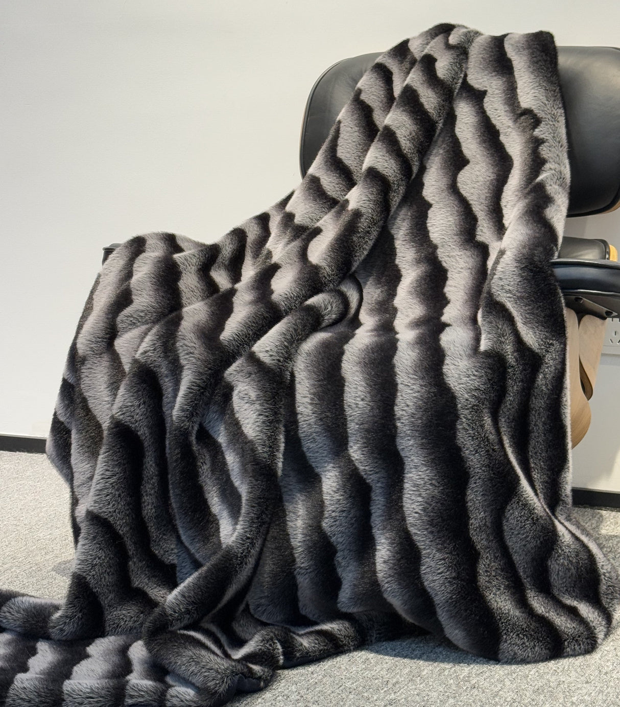 Minko 13 Faux Mink Fabric - Black Stripe, 50" X 60" Throw (1 Throw)
