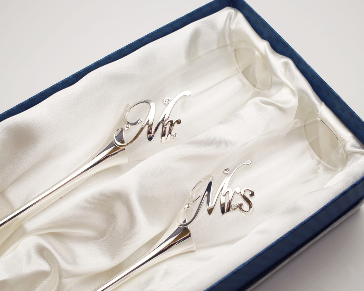 Silver Mr & Mrs Champagne Flutes Rhinestone Wedding Glass Set of 2