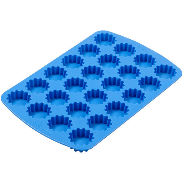 Wilton Blue Daisy Silicone Mold 24-Cavity