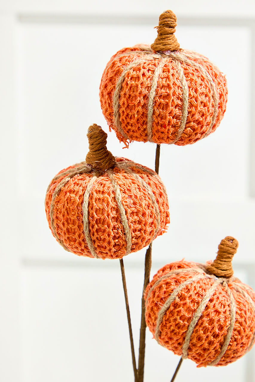 25” Sienna Triple Natural Weave Autumn Pumpkin Spray