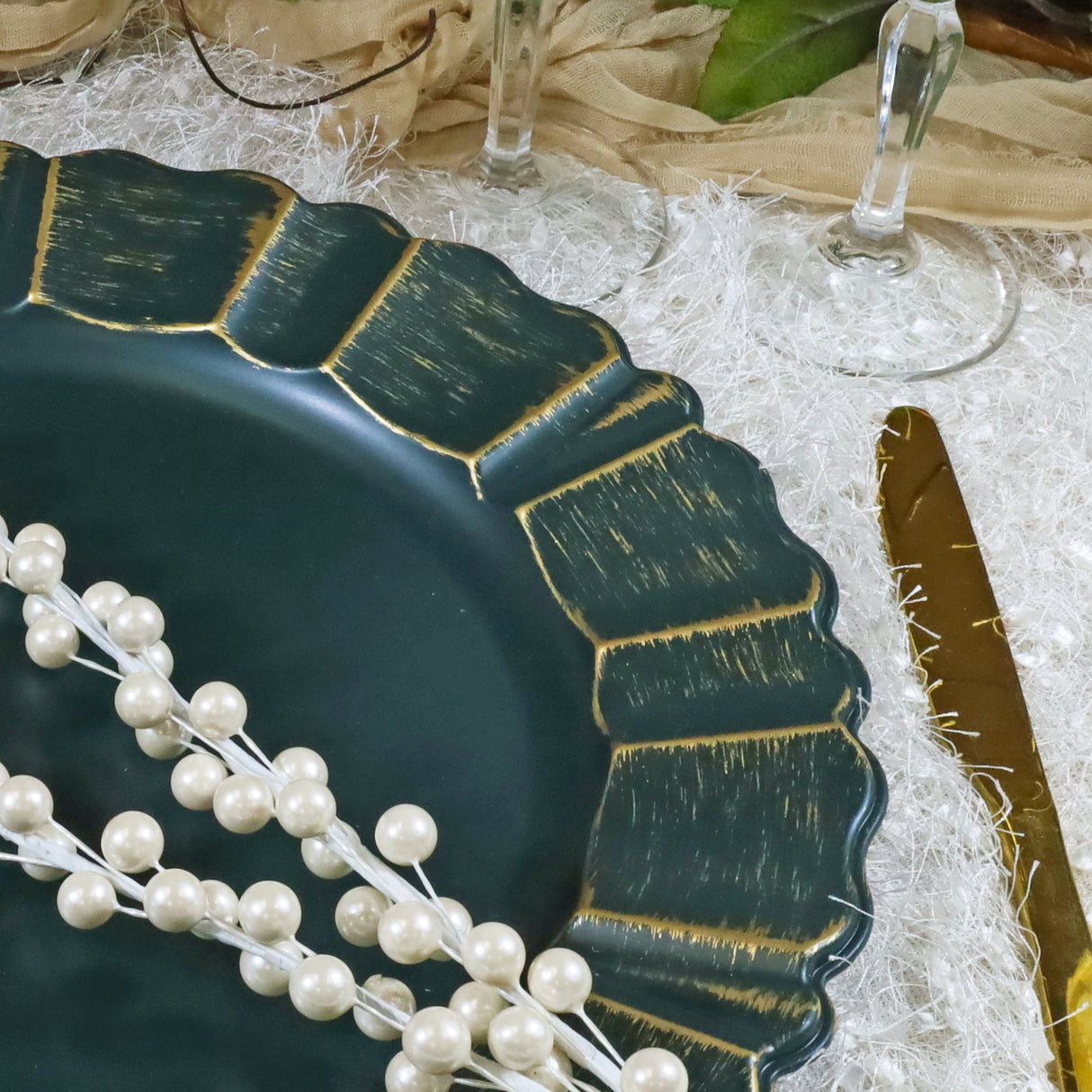 Acrylic Charger Plate 13 Inch Scallop Rimmed Hunter Green/Holly Green