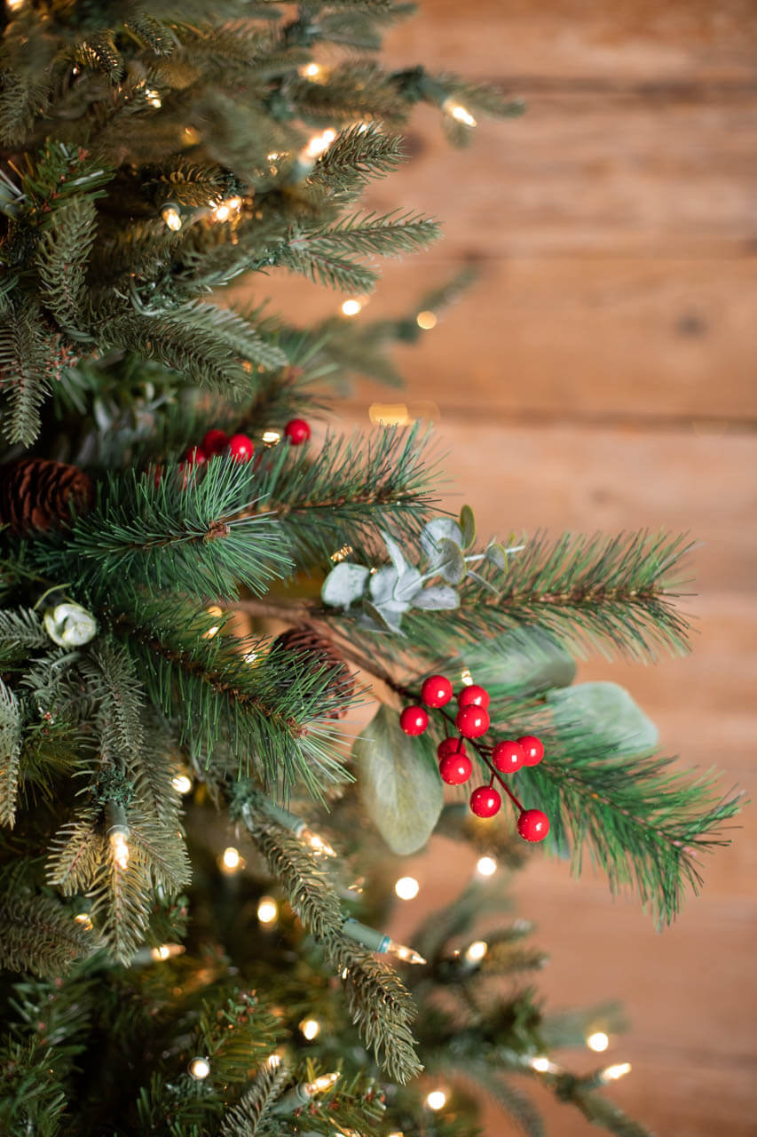 29” Mixed Pine Berry Pinecone Spray