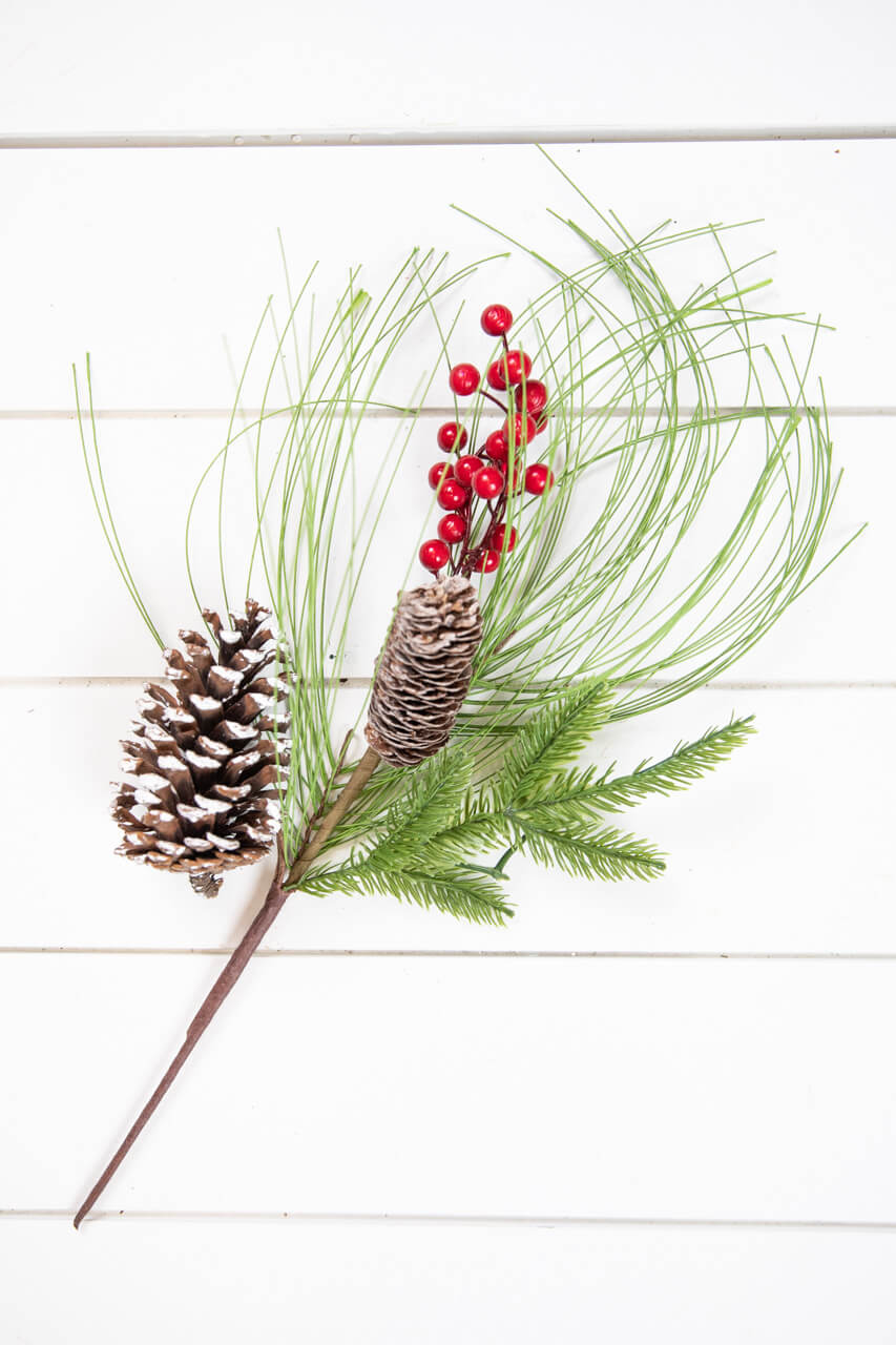 18" Pine Berry Pinecone Spray