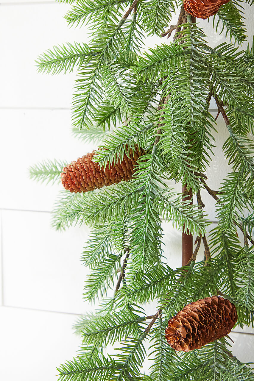 45" PE Fir Pine with Pinecones Garland