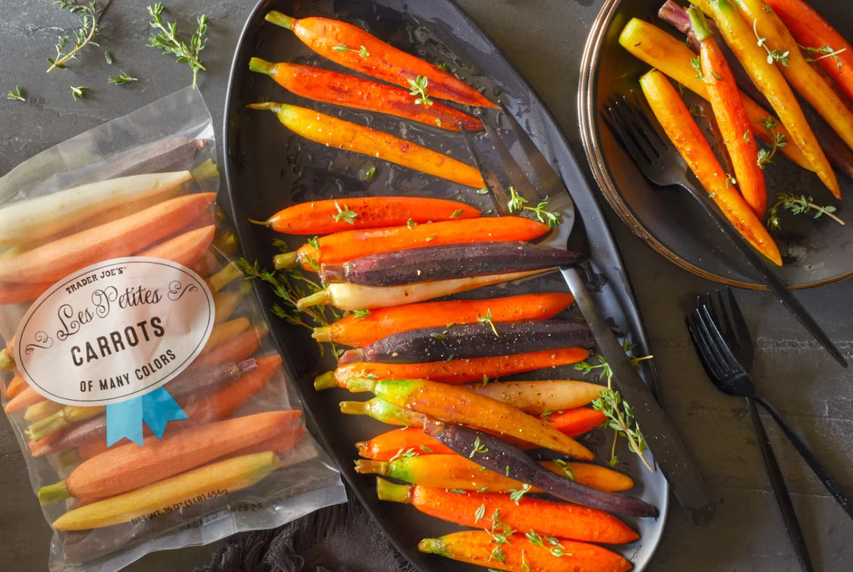 Les Petites Carrots Colorful Peeled & Trimmed Carrots - 16 Oz