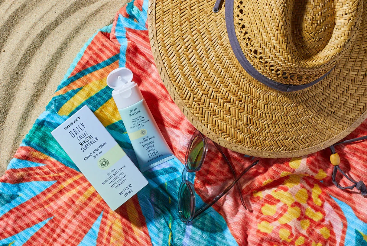Daily Facial Mineral Sunscreen SPF 40 Lightweight Invisible Zinc Protection