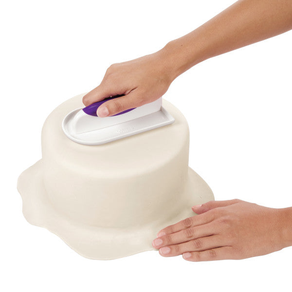 Wilton Decorator Preferred White Fondant – 24 oz.