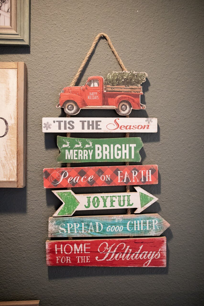 22.4” Wood Holiday Sign w/ Vehicle