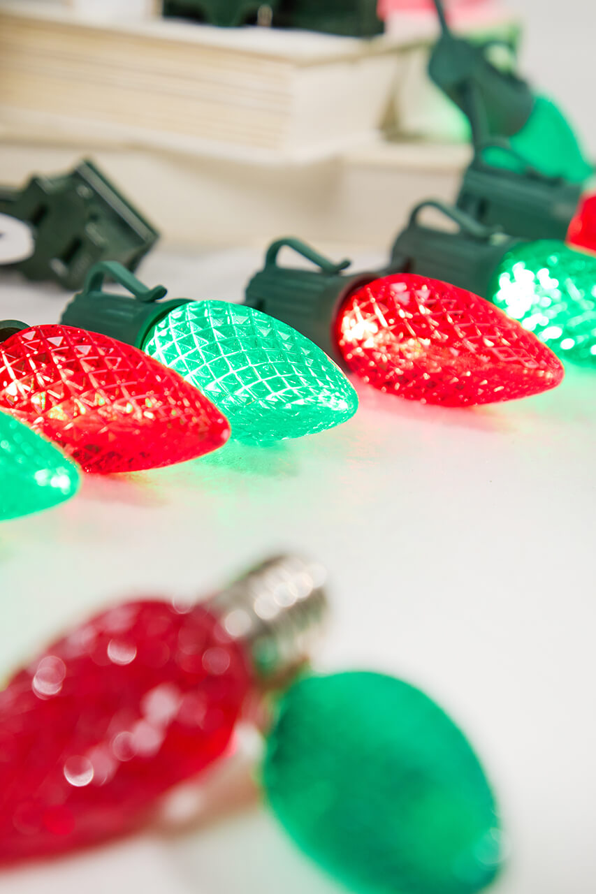 100' Outdoor Christmas Lighting Kit - Red/Green