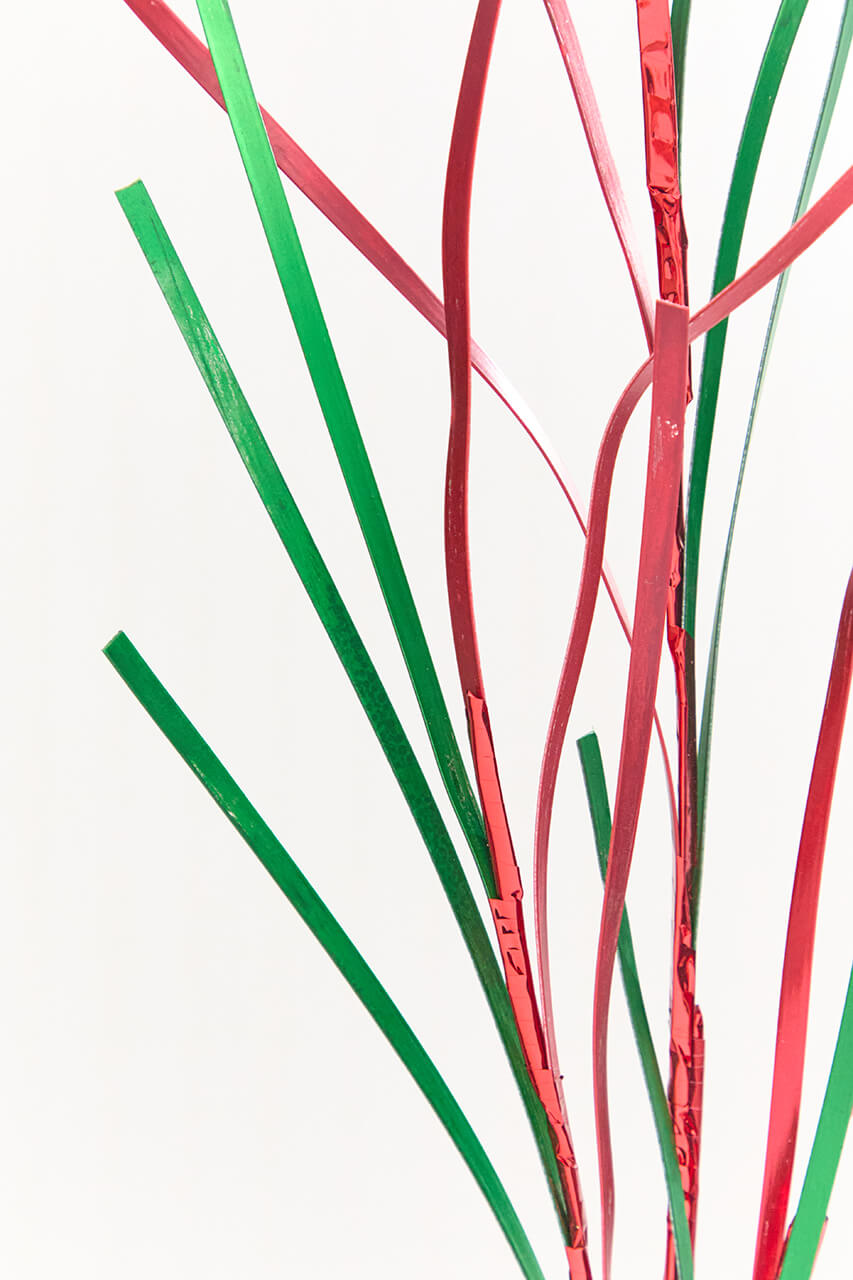 34" Red & Green Foil Grass Spray