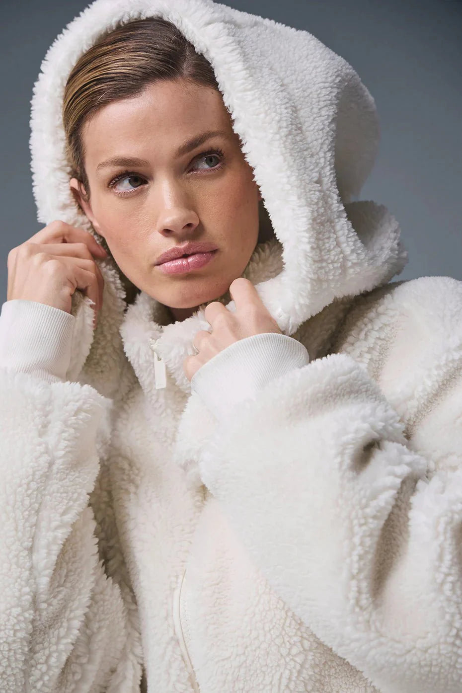 Sherpa Faux Fur Fleece Polyester Fabric - 58" Width, 15% Vertical Stretch, 280 GSM, Abrasion Resistant (1 Yard)