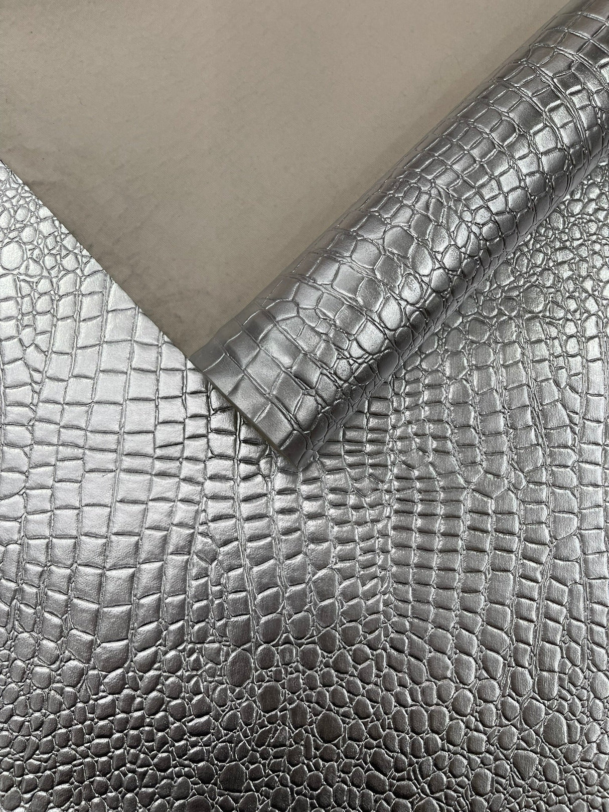 Shiny Alligator 3D Embossed Vinyl Fabric - Textured Alligator Emboss, 54" Width (1 Yard)