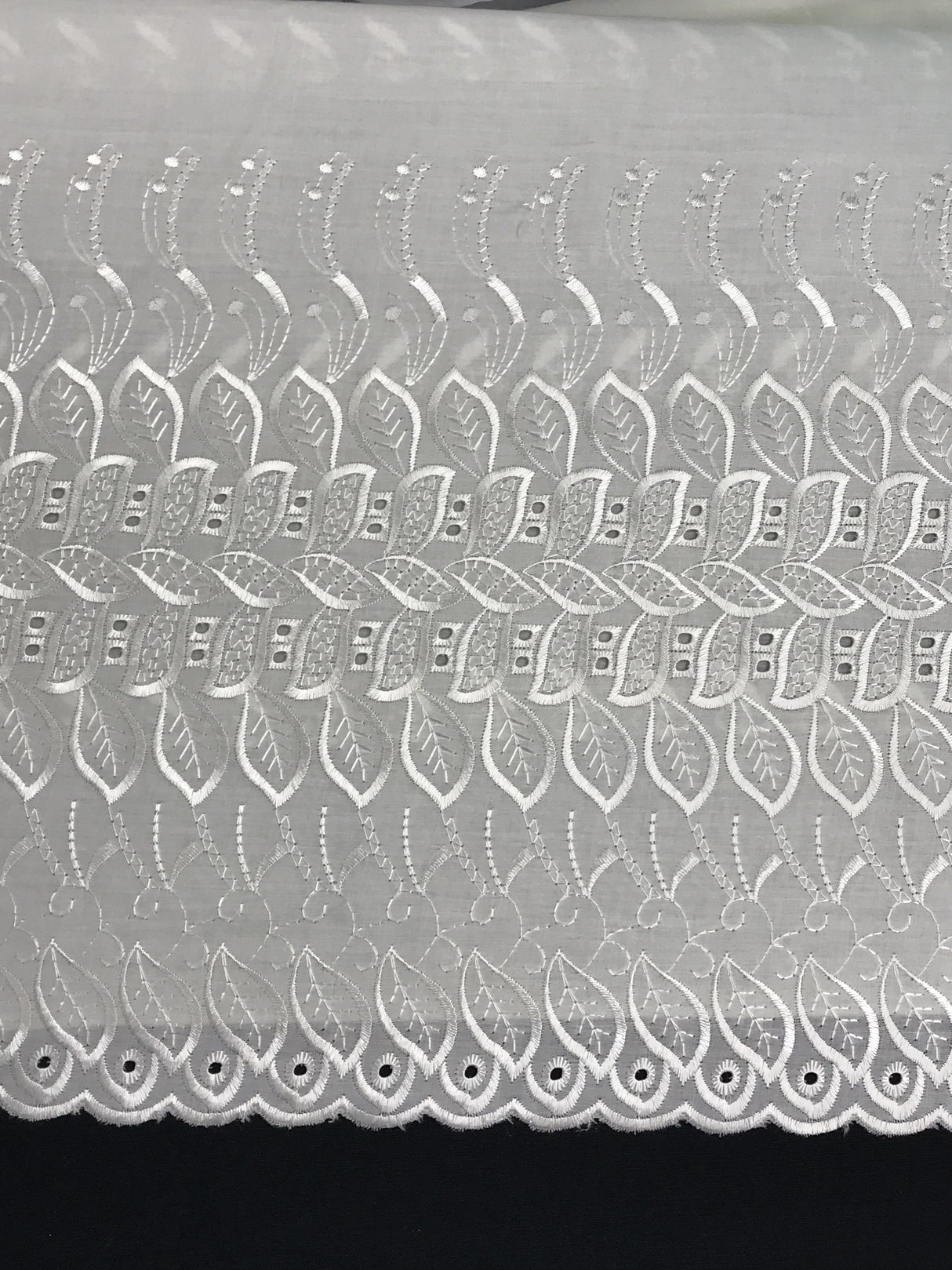 Single Border Eyelet Polyester Cotton Fabric - Ivory Embroidered Eyelet, 43/44" Width (1 Yard)