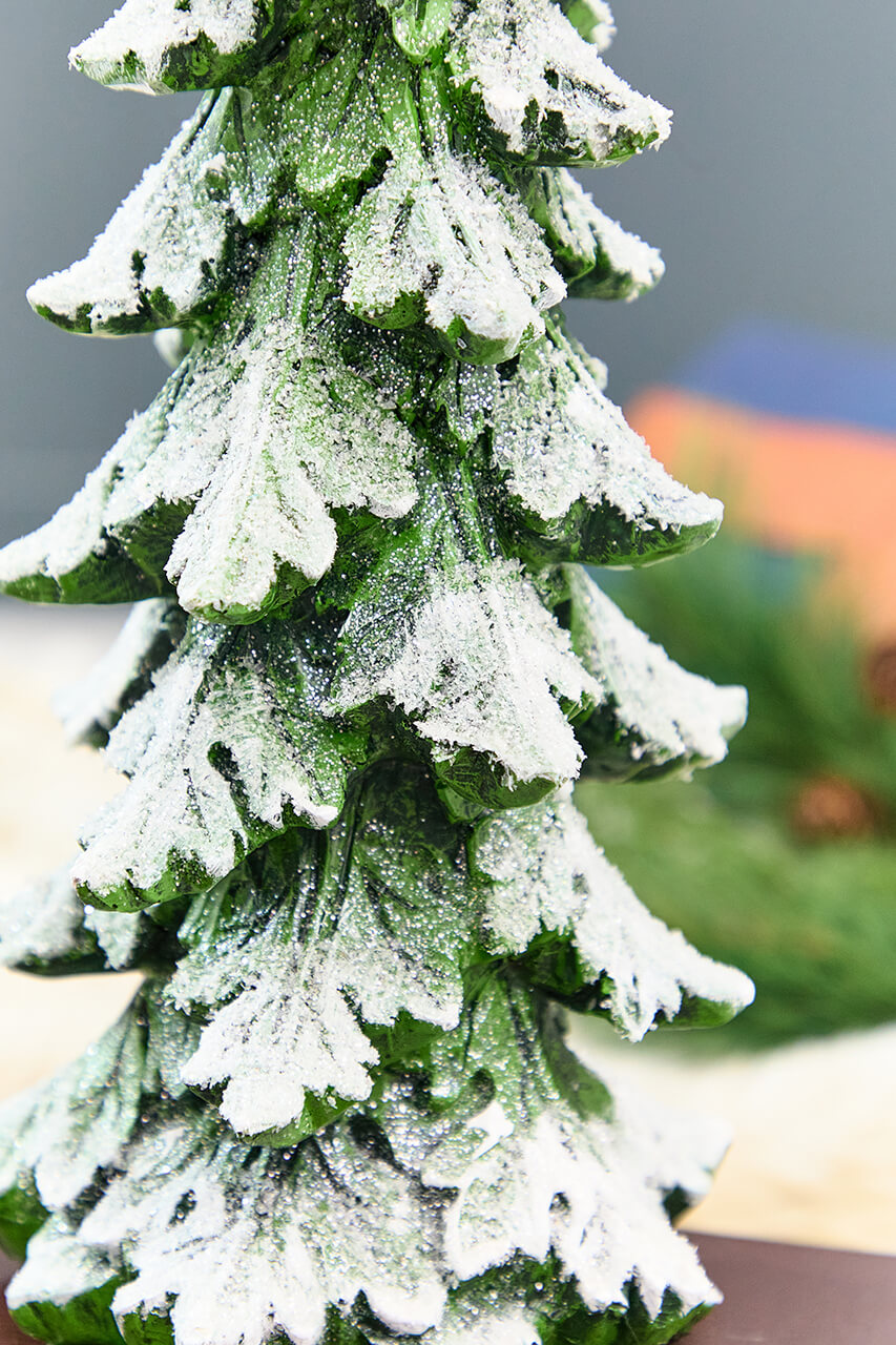 20" Resin Frosted Snow Tree