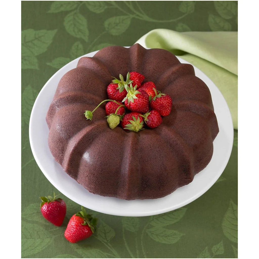 Nordic Ware Pro Cast Original Bundt Pan, 12 Cup