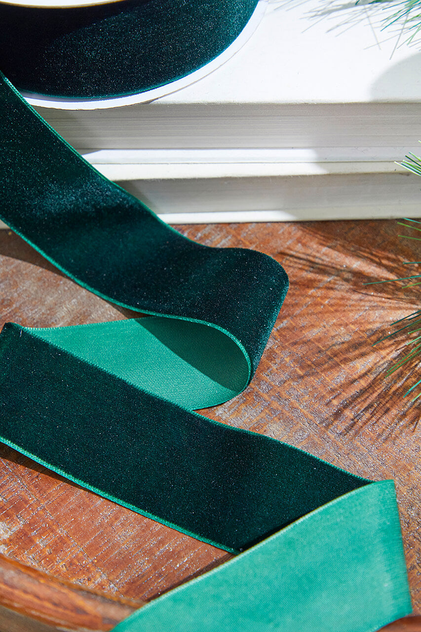 1.5" x 10 Yard Dark Green Unwired Velvet Ribbon