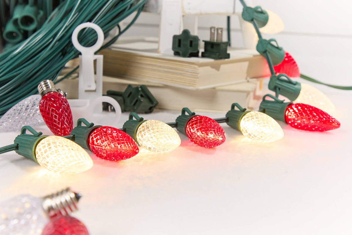 250' Outdoor Christmas Lighting Kit - Warm White/Red