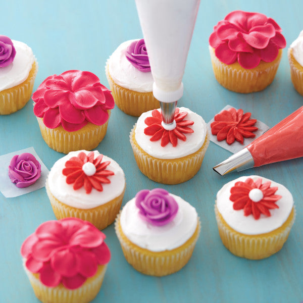 Wilton Cupcake Decorating Tip Set with Disposable Piping Bags – 12 Piece