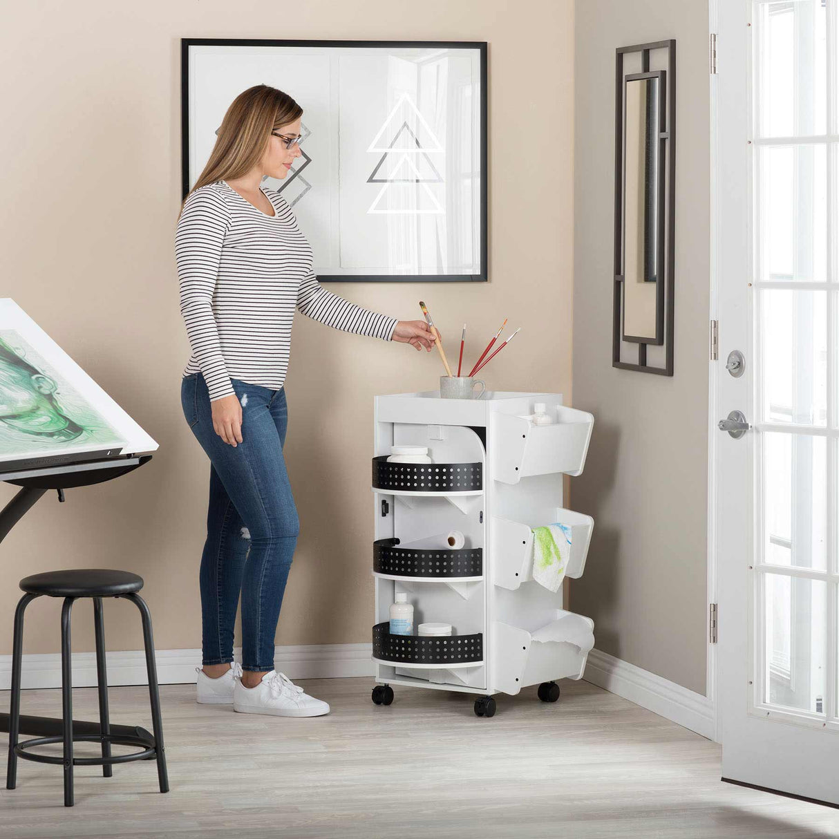 Studio Design Swivel Organizer White / Black