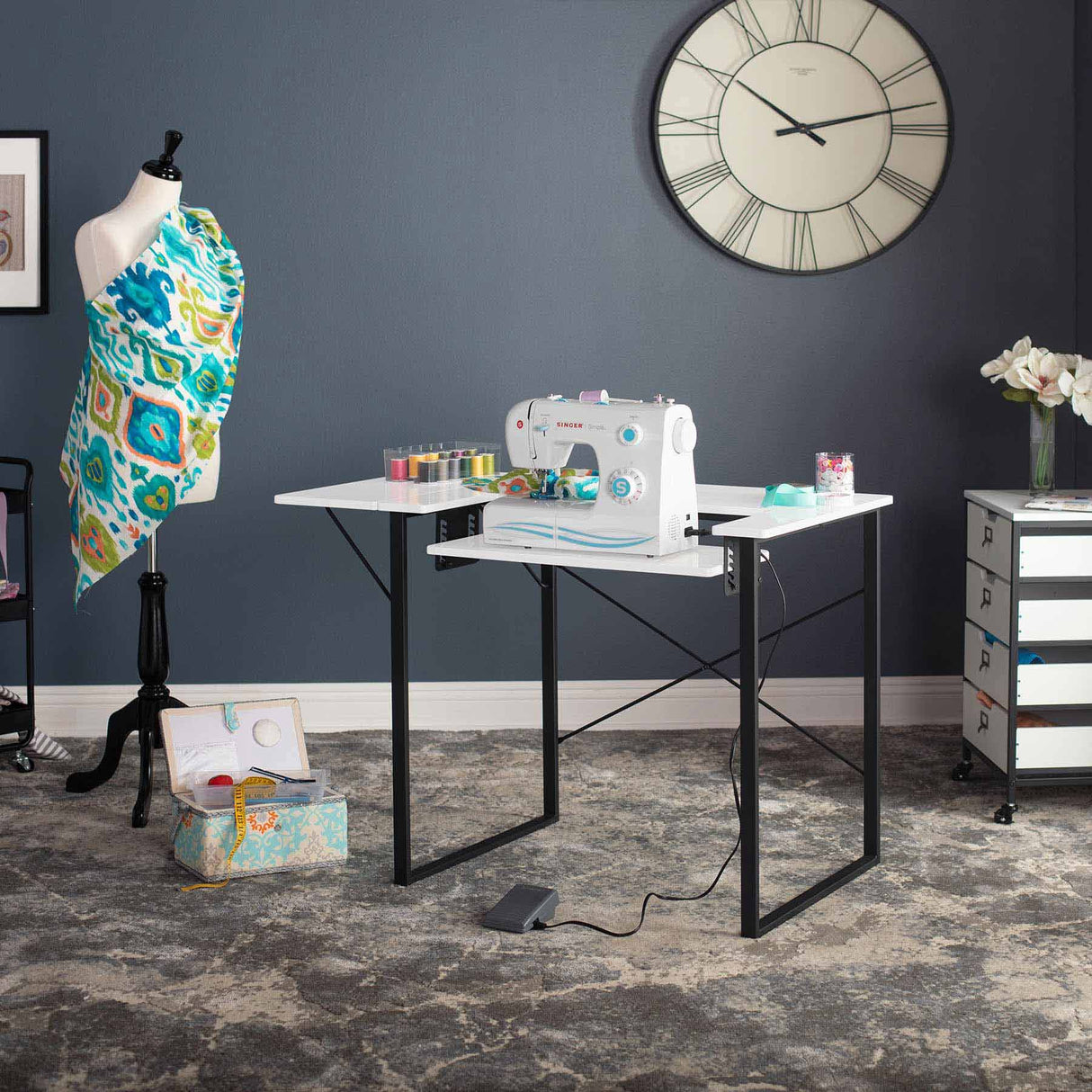 Studio Design Dart Sewing Table Graphite / White