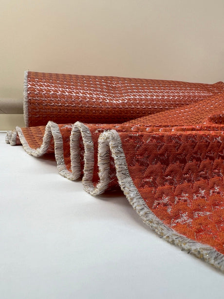 Polyester Matlassé Houndstooth Silver