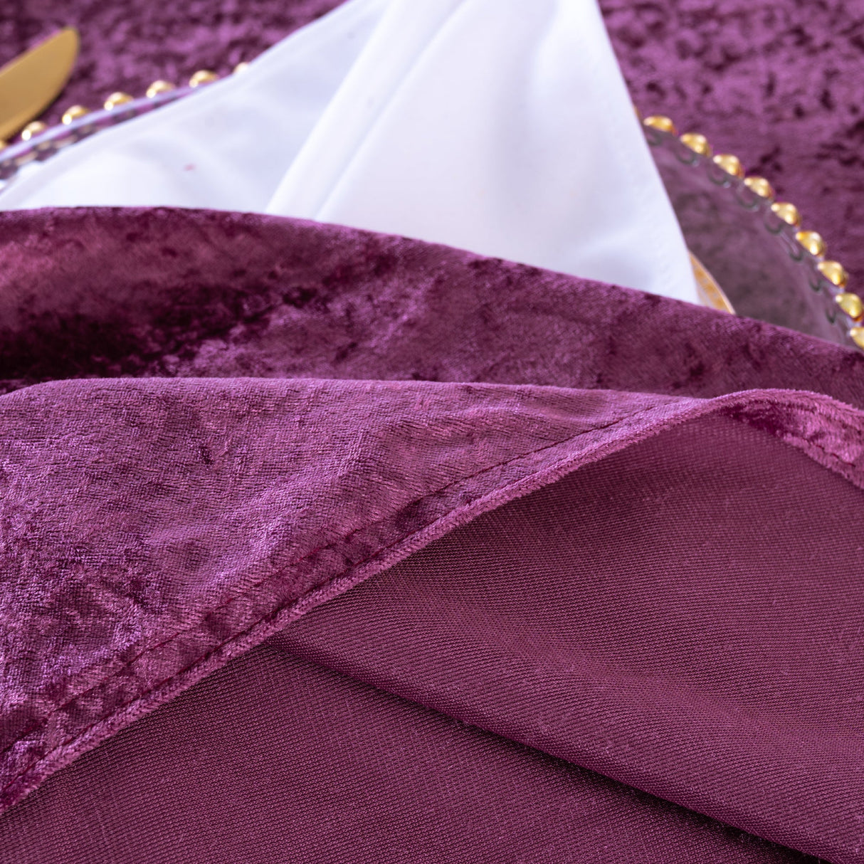 Crushed Velvet Rectangular Tablecloth 90x132 Mauve