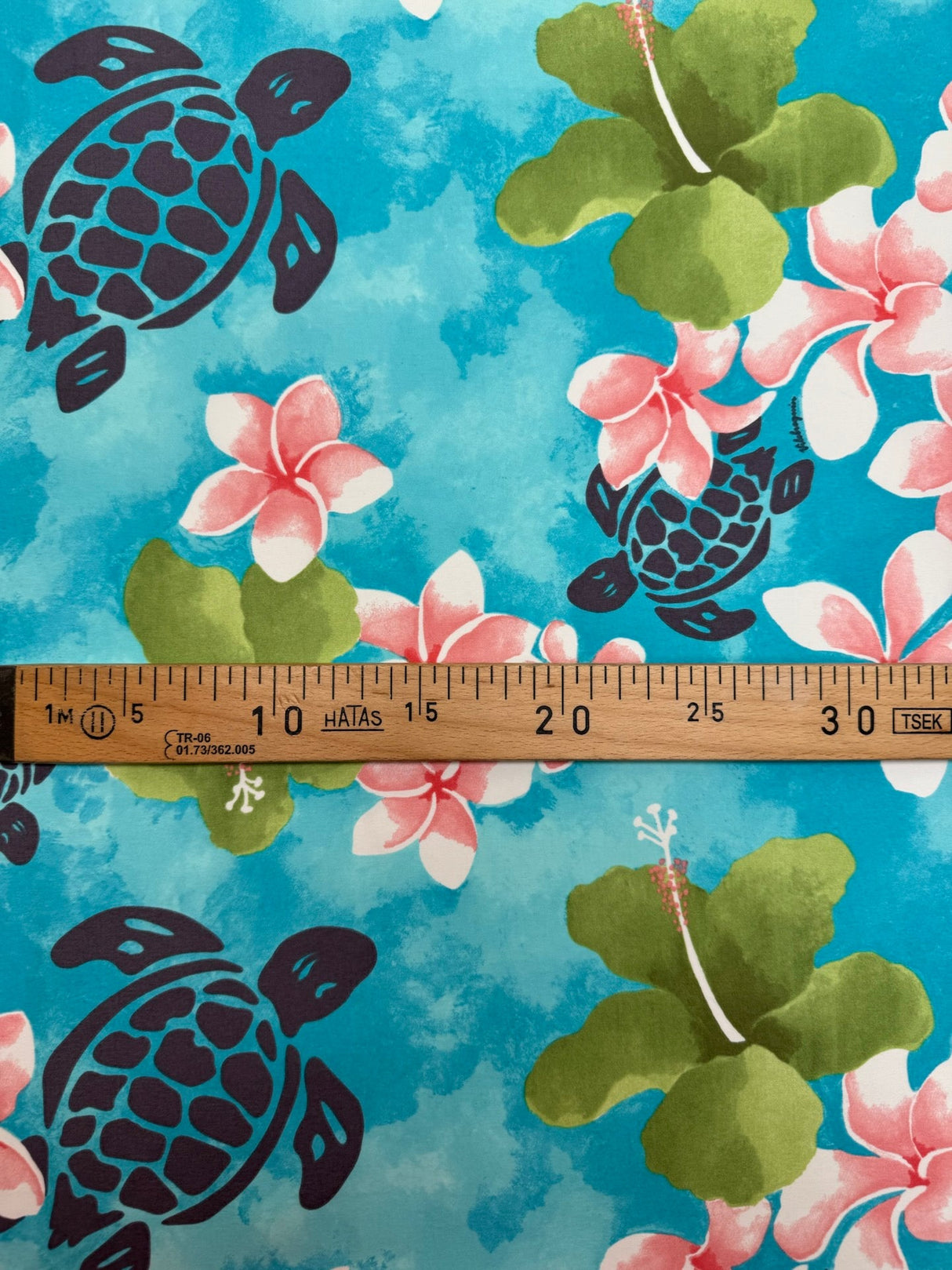 Polyester Woven Multicolour Printed Fabric