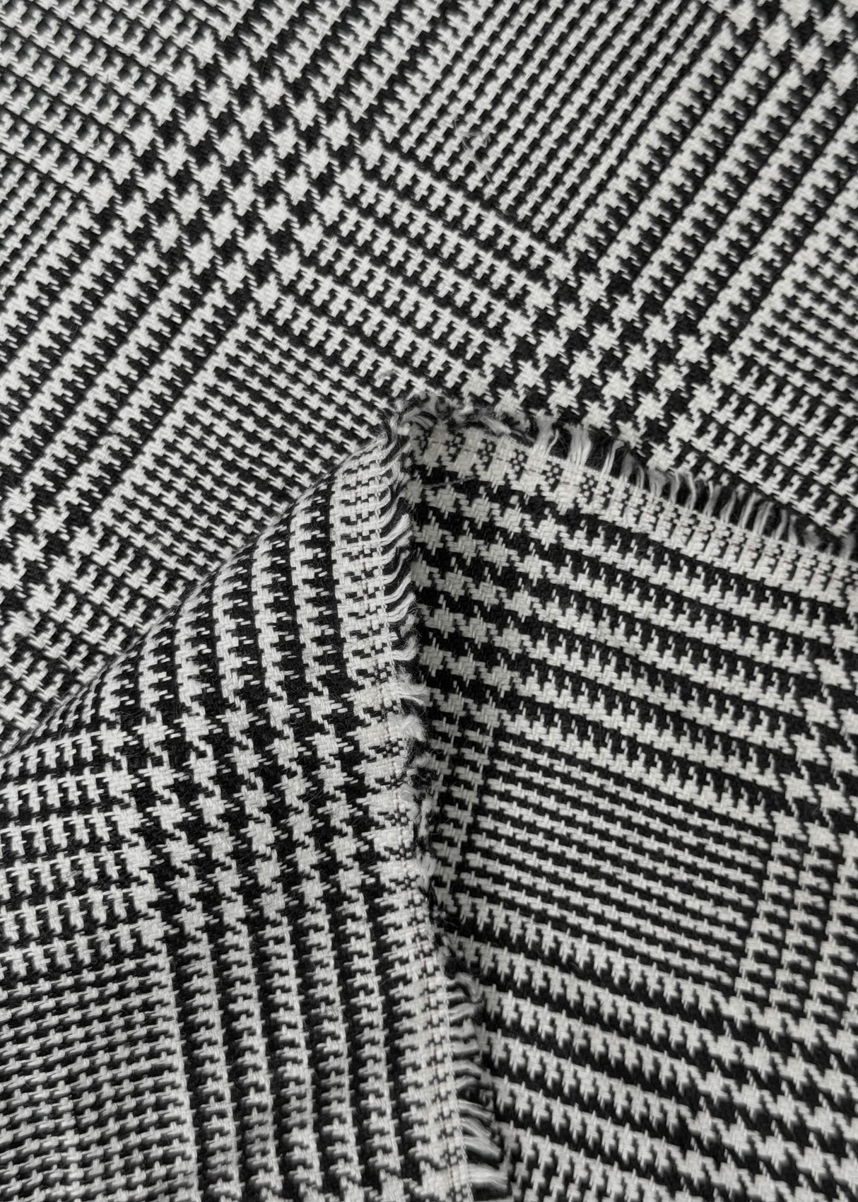 Linen Houndstooth Checker Black Off-White
