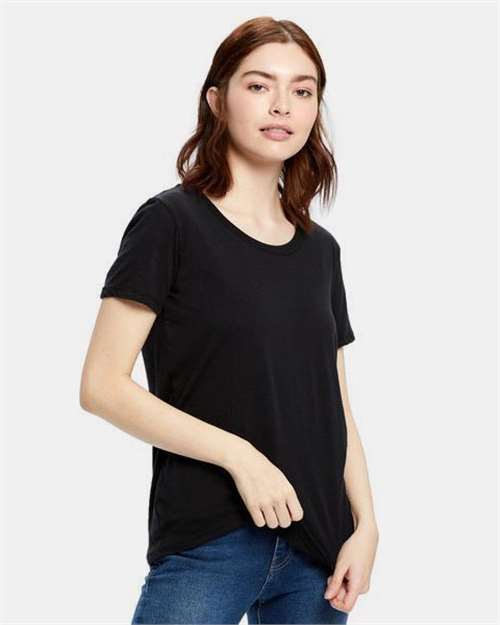 Women's Loose Fit Boyfriend Tee