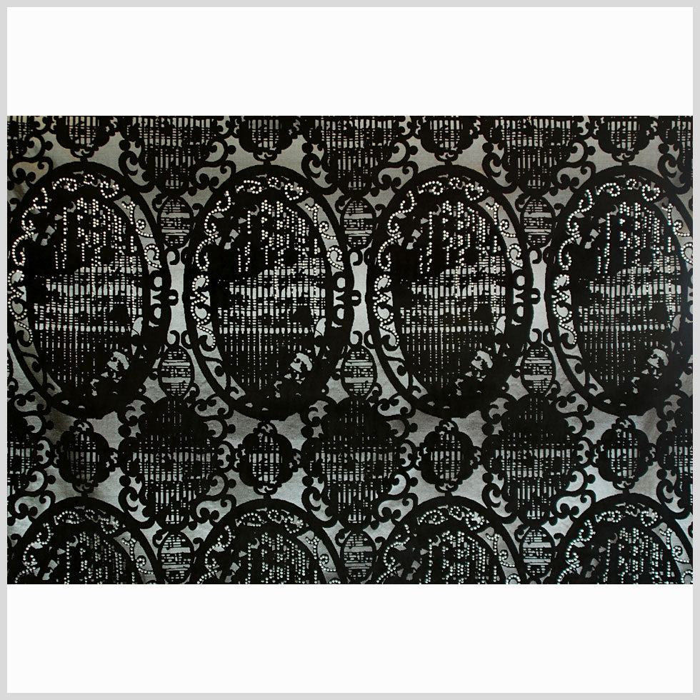 Black Classical Luxe Velvet