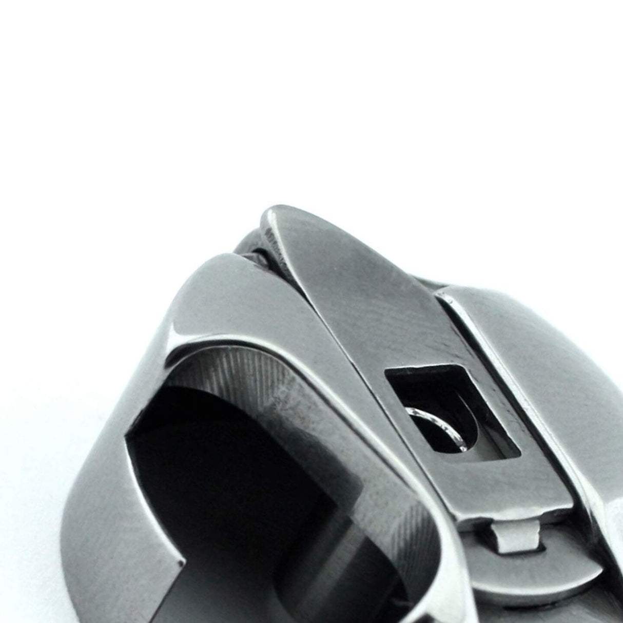 Industrial Sewing Machine Bobbin Case JUKI #100-80059 Heavy Duty Metal Replacement for Smooth Stitching