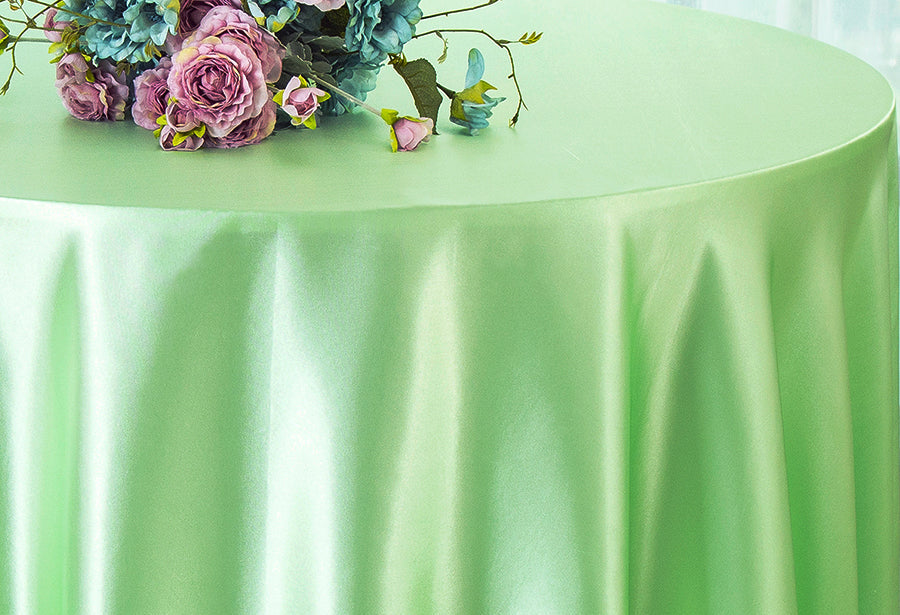 Classic Satin Square Overlay – Seamless Event Linen