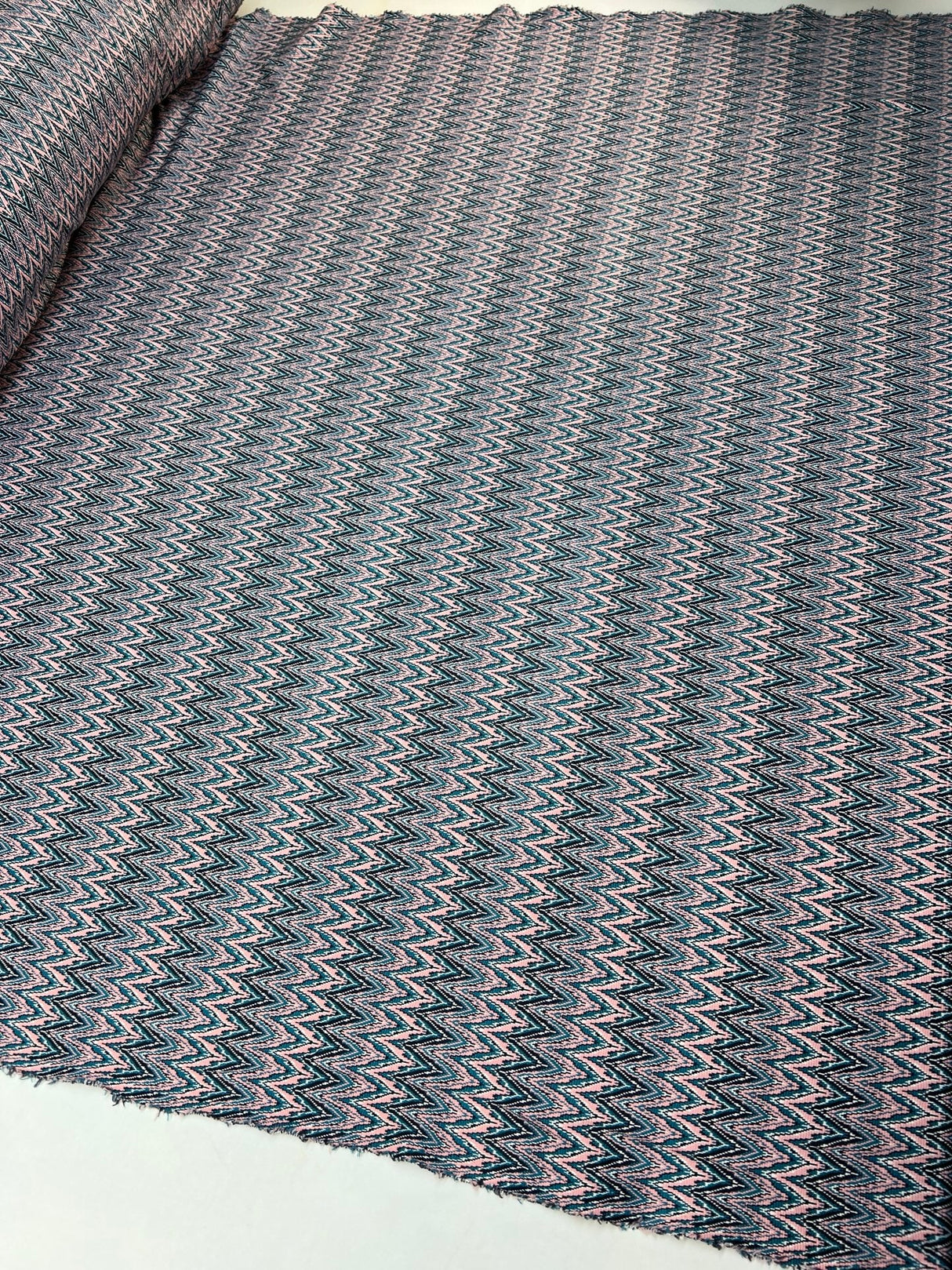 Polyester Elastane Knit Geometric Blue-Pink
