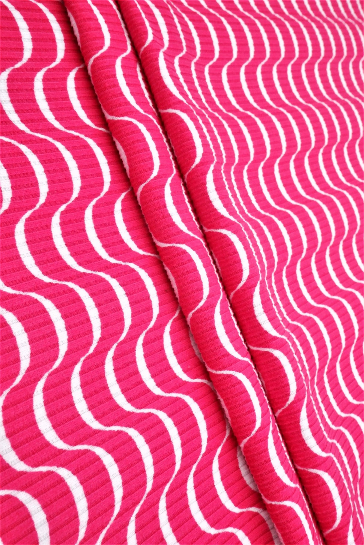 1 Yard Abstract Print 4X2 Yummy Rib Knit Fabric Soft Stretch 58/60 Inches Wide