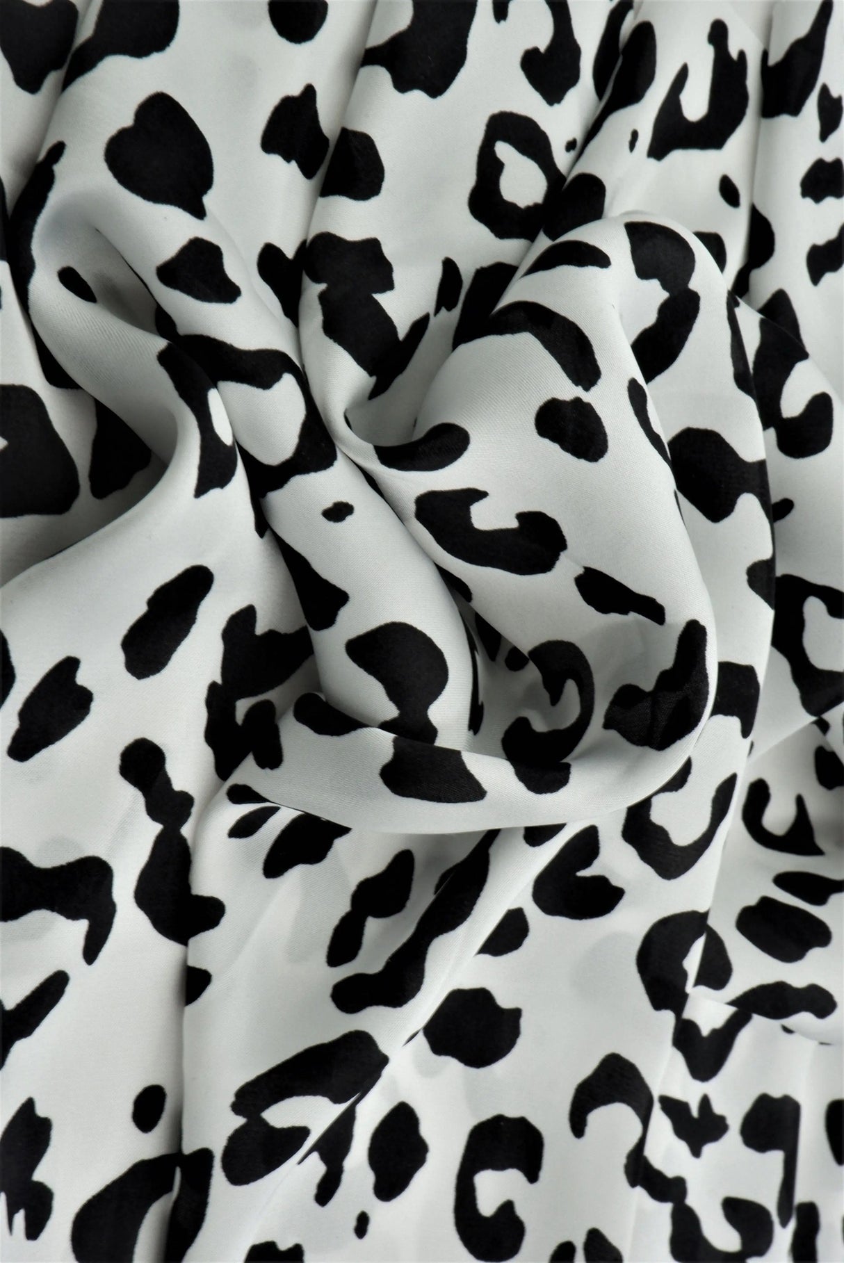 1 Yard Satin Animal Print Fabric, 58/60? Wide 100% Polyester