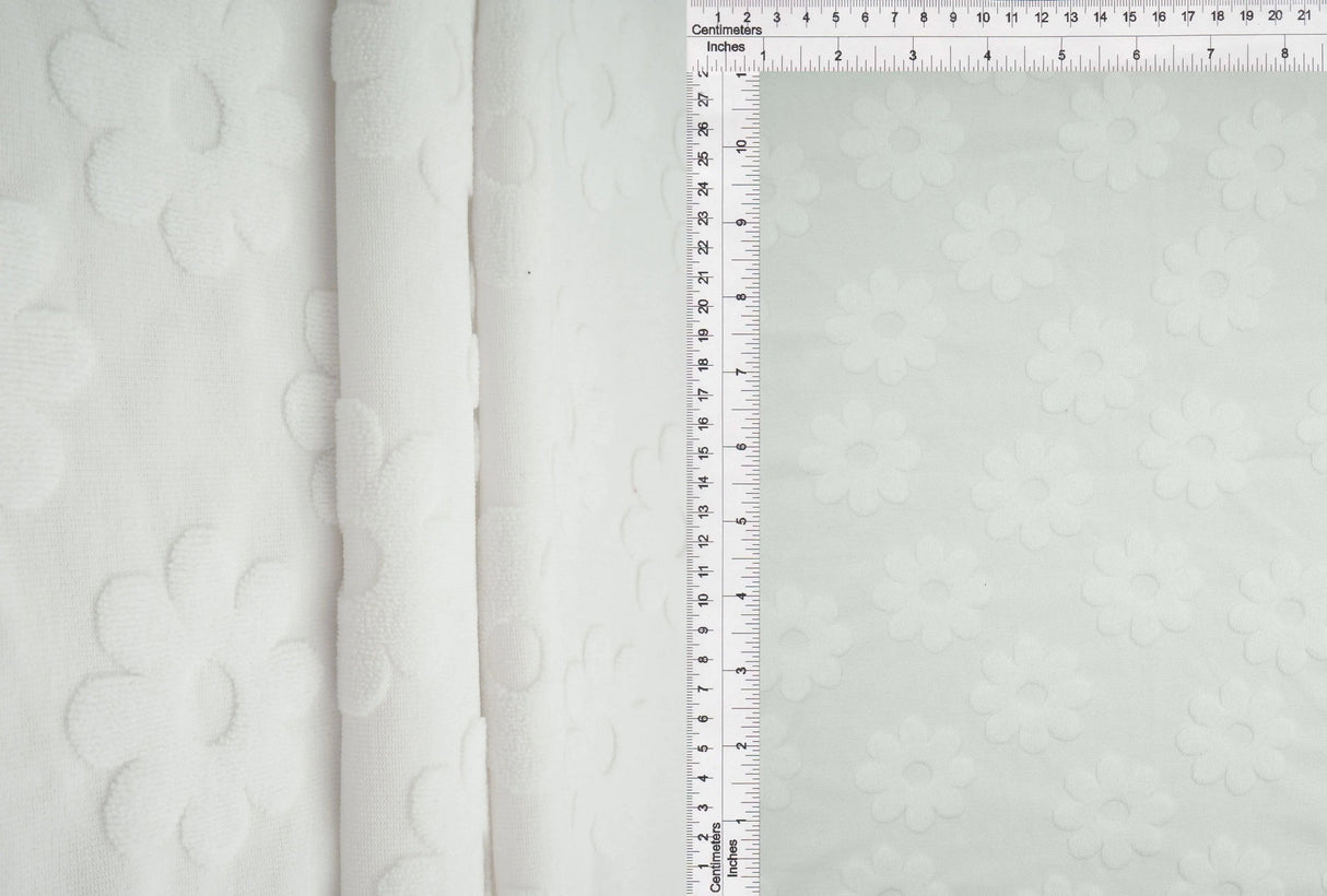 1 Yard Floral Daisy Jacquard Towel Knit Fabric 58/60 Inch Wide Plush Heavyweight Textile for Towels & Home Accessories