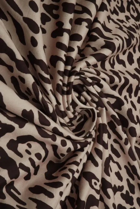 1 yarda de tela DTY cepillada con estampado animal de leopardo, poliéster y spandex suave y elástico de 58 pulgadas de ancho