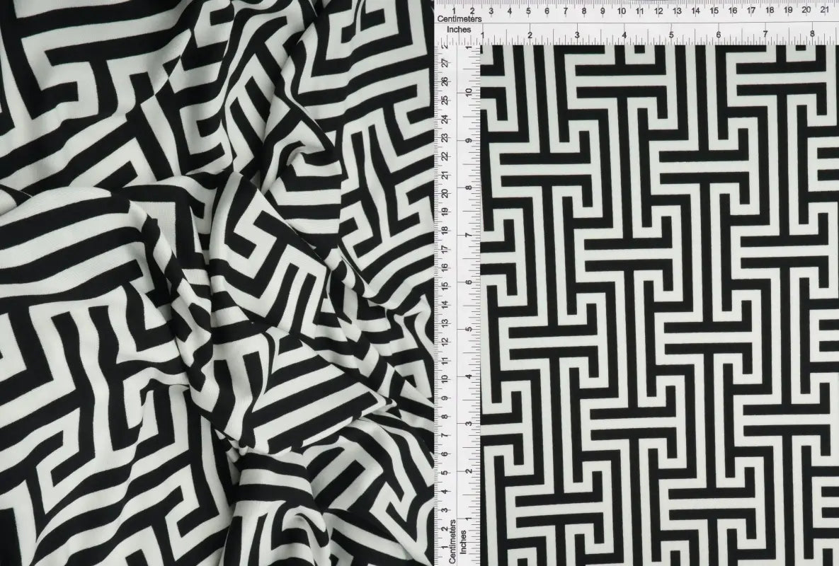 1 Yard Geometric Print DTY Knit Fabric Soft Brushed Stretch Polyester Spandex 58 Inch Wide