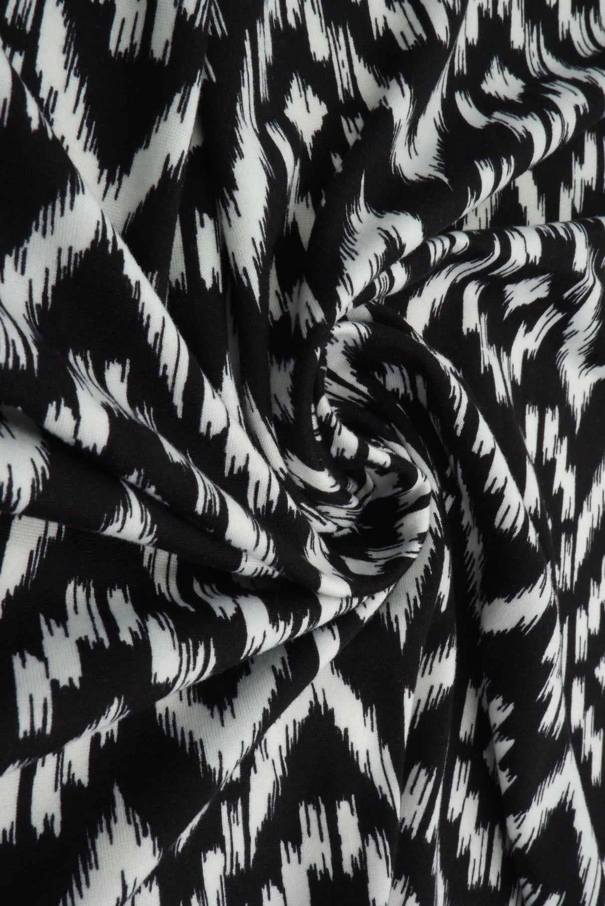 1 Yard Brushed DTY Tribal Print Knit Fabric 170 GSM, 58/60? Wide Polyester Spandex Blend