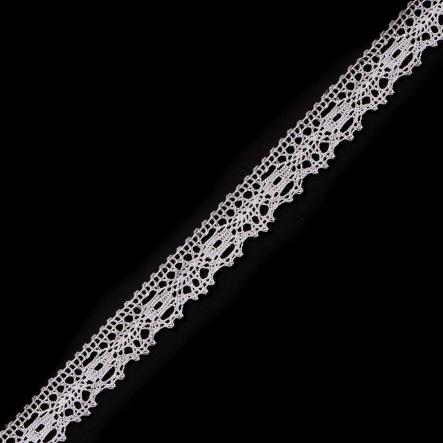 0.5" White Crochet Trim