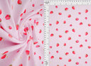 1 yarda de tela de punto estilo algodón con punto calado y estampado de fresas, mezcla de poliéster y spandex de 220 GSM, ancho 58/60"
