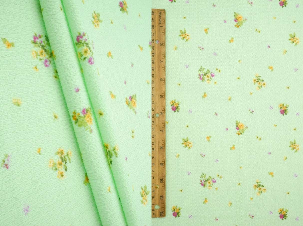 Crinkle Crepe Ditsy Floral Print Knit